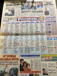 HÜRRİYET GAZETESİ HÜRRİYET KELEBEK GAZETESİ KELEBEK EV GAZETESİ DOĞUM GÜNÜ GAZETESİ - 14 EKİM 1993 - Arena-Bezmenler fabrikası-Halil Bezmen-Uğur Dündar-Fikret Baykut-Yonca Evcimik-Jurassıc Park-Barışnikov dans ediyor-oya bora sevenler ekran başına-Osman Balcıgil-Atla gel Şaban-Kemal Sunal-Natuk Baytan-Turgut Özatay-Nevra Serezli-Zihni göktay-electolux-Güzin abla-Gündüz Tezmen-Bizimkiler-Güngörmüşler-Fatoş-Dedektif Nik-Ata Nirun-Azize Bergin-Serpil Barlas-Sibel Gökçe-Songül Ülkü-Şoray Uzun-Balarısı Ahmet-İhsan Kayral-