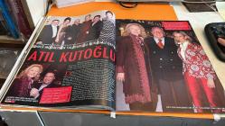 ALEM DERGİSİ -  30 MART 2011 -  DALIA GARIH - PRENSES CAMILLA VON HABSBURG - ATIL KUTOĞLU - ARZU KAPROL - NUR BATUR - ÜZEYİR GARIH - NIV GARIH - TAL GARIH - NATALIE GARIH - ABDULLAH GÜL - ALİ BABACAN - ÜMİT BOYNER - ERKUT YÜCAOĞLU - RAHMİ KOÇ - MUSTAFA KOÇ - CAROLINE KOÇ - AZİZE TAYLAN - ALEV KOMİLİ - ALDO KASLOWSKI - HALİS KOMİLİ - AHMET ESİRTKEN - NESRİN ESİRTKEN - HAMDİ AKIN - PELİN AKIN - JÜLİDE BERKMAN - MEHMET ALİ BERKMAN - SÜLEYMAN DEMİREL - HÜSEYİN AVNİ MUTLU - HÜSEYİN ÇAPKIN - FELIPE GONZALES - SARP EVLİYAGİL - ZAFER YILDIRIM - ZERRİN YILDIRIM - ALPHAN MANAS - GAMZE MANAS - ÖMER DİNÇKÖK - AYSA DİNÇKÖK - ÖZCAN TAHİNCİOĞLU - AYLIN TAHİNCİOĞLU - ERNST HOTBAUER - ROMANA GRUBER - MARCUS WILD - FRANZISKA KNUPPE - KATHARINA THEUERMANN - JOHANNES VON WALDERDORFF - SOPHIE VON WALDERDORFF - MASSIMILIANO FUKSAS - AYŞE AZİZOĞLU - UĞUR KARABAYIR - NESLİHAN TAKI - GÜLER YİĞİT - HALİL DEĞER - RÜKSAN ÜRGÜPLÜ - MEHMET ÜRGÜPLÜ - RICARDO COLLANINI - VURAL GÖKÇAYLI - MERAL GÖKÇAYLI -218 SAYFA