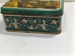 ÇY7----MELTEM SULTANAHMET GÖRSELLİ TENEKE CİKLET KUTUSU