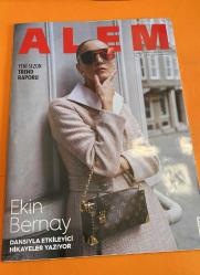 ALEM DERGİSİ - 4 ARALIK 2024 -    STEPHEN JONES–AYÇA BARUTTANMAN–JEAN-ETIENNE COURGUES–SELÇUK TÜMAY–TARKAN–LEYLA ALATON–REVNA DEMİRÖREN–SEVİM UYAR–YASEMİN ÖZİLHAN–CAN AKINCI–CONCA HARAKAS–MERT ASLAN–AHMET GENCEHAN GÜNEŞ–GÜLSEREN EREN–ELİF EREN–AYTÜL AYKE FIRATOĞLU–ASENA SARIBATUR–YELDA ELMAS–BAŞAK BALABAN–OZAN BALABAN–NEJAT MÜLDÜR–İREM BOYSANOĞLU–MERT BOYSANOĞLU–KAAN BOYNER–FEYZA BOYNER–EMİR BAHADIR–NİL KARAİBRAHİMGİL–TUBA BÜYÜKÜSTÜN–ELİF SİNEM AYDINOĞLU–EKİN BERNAY      - 130 SAYFA