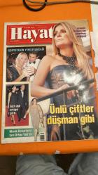 HAYAT DERGİSİ - 25 EYLÜL 2002 - UR BATUR – TOLGA FERAL – YASİM FERAL – MEHMET AYGÜN – ÇİĞDEM AYGÜN – RUSEN BAYHAN – ESRA YILMAZ – ÖZLEM UYANIK – İREM GÖKÇE – ZİYA AK – BURÇAY ÇİÇEK – SERAP TURAN – JASPER CONRAN – J MASKREY – ELSPETH OLSON – JOHN GALLIANO – VIVIENNE WESTWOOD – ALEXANDER MCQUEEN – STELLA MCCARTNEY – CLEMENTS RIBEIRO – MATTHEW WILLIAMSON – JULIEN MACDONALD – NAOMI CAMPBELL – RONNIE WOODS – ELIAH WOODS – BETTY JACKSON – TOM CRUISE – VIN DIESEL – JACKIE CHAN – RICHARD DEAN ANDERSON – PHILIP K DICK – STEVEN SPIELBERG – PATRICK LE QUEMENT – NESLİGÜL USTAY – ALİ USTAY – RANA PİRİNÇÇİOĞLU – CEYLAN PİRİNÇÇİOĞLU – MILLA JOVOVICH – MICHELLE RODRIGUEZ – ERIC MABIUS – JAMES PUREFOY – MARTIN CREWES – COLIN SALMON – ALEXANDER BERNER – LIZ GALLACHER – MARCO BELTRAMI – ROBERT KULZER – SAMUEL HADIDA – JEREMY BOLT – PAUL W S ANDERSON – ÖMER KOÇ – LÜTFİ KIRDAR – OSMAN DİNÇKÖK – ZEYNEP DİNÇKÖK – ÇİĞDEM SİMAVİ – CAROLİNE KOÇ – MUSTAFA KOÇ – NEJAT ECZACIBAŞI – SEMAHAT ARSEL – VURA - 66 SAYFA