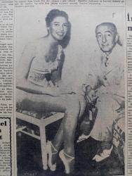 Cumhuriyet Pazar Gazetesi - 14 Aralık 1952 -  Yedi Dakika Yazan Doğan Nadi - Renkli Karikatür -Amerika'daki Rus Casusluk Teşkilatı Nasıl Kuruldu - Graf Von Spee Faciasının Yıldönümünde - Döğüşmeden Ölüme Mahkûm Edilen Gemi  Yazan Samih Nafiz Tansu - Adnan Menderes -  Her Şeyi Olan Kız Elizabeth Taylor  Fotoğraf - Dünya Edebiyatından Seçme Hikayeler Hayatın Ötesi Yazan Barabas Pal - Haftanın Şakaları Hazret'in Emri Yazan Burhan Felek - En Güzel Gülen Artist Valery Hobson  Fotoğraf - Bizim Yıldızlar Hümaşah Hiçan Fotoğrafı - Vera Ellen Saf Kız Rolünde Fotoğrafı - Ingrid Bergman Mesud Değil Mi  Fotoğrafı - Kadın Ev Moda - Basmalar Nasıl Yıkanmalıdır - Ankara Devlet Operası Yeni Bir Eser Hazırlıyor -  Yeni Hidrojen Bombası Atom Bombasına Niçin Tercih Ediliyor - Kadın Katilleri 2  Yazan Feyyaz Tokar - Dünyanın En Güzel Dağını Claude Kogan İle Nicole Leininger İsimli İki Kadın Fethetti - Kanını Vererek Yaşayan Köpek