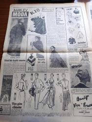 Cumhuriyet Pazar Gazetesi - 14 Aralık 1952 -  Yedi Dakika Yazan Doğan Nadi - Renkli Karikatür -Amerika'daki Rus Casusluk Teşkilatı Nasıl Kuruldu - Graf Von Spee Faciasının Yıldönümünde - Döğüşmeden Ölüme Mahkûm Edilen Gemi  Yazan Samih Nafiz Tansu - Adnan Menderes -  Her Şeyi Olan Kız Elizabeth Taylor  Fotoğraf - Dünya Edebiyatından Seçme Hikayeler Hayatın Ötesi Yazan Barabas Pal - Haftanın Şakaları Hazret'in Emri Yazan Burhan Felek - En Güzel Gülen Artist Valery Hobson  Fotoğraf - Bizim Yıldızlar Hümaşah Hiçan Fotoğrafı - Vera Ellen Saf Kız Rolünde Fotoğrafı - Ingrid Bergman Mesud Değil Mi  Fotoğrafı - Kadın Ev Moda - Basmalar Nasıl Yıkanmalıdır - Ankara Devlet Operası Yeni Bir Eser Hazırlıyor -  Yeni Hidrojen Bombası Atom Bombasına Niçin Tercih Ediliyor - Kadın Katilleri 2  Yazan Feyyaz Tokar - Dünyanın En Güzel Dağını Claude Kogan İle Nicole Leininger İsimli İki Kadın Fethetti - Kanını Vererek Yaşayan Köpek