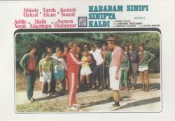 HABABAM SINIFI SINIFTA KALDI lobi kart görselli kartpostal