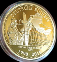 LOT.15 » Almanya Birliğinin 25 inci yılı Altın Kaplama Hatıra Madalya