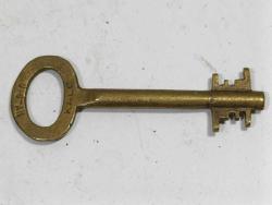 AN5----ESKİ PİRİNÇ KASA ANAHTARI