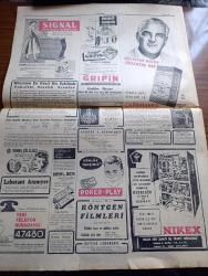 Cumhuriyet Gazetesi - 23 Ekim 1953 - Millet Partililer Dün Mahkemede Hakime Hakaret Ettiler - Trakya'da Müdafaa Hatları Ve Ordumuz - Celal Bayar'ın Amerika'yı Ziyareti - Eski Yugoslav Kraliçesi Alexandra İntihara Teşebbüs Etti - Sovyet Casusları İle Mücadele - Beynelmilel İçki Düşmanları Cemiyeti - Beyaz Köşkte Oturanlar Yazan Rikkat Köknar Yazı Dizisi - Bir Komünist Komplosu Ömer Sami Coşar - Hindistan'da Bir Yogi Hadisesi - Olmaya Devlet Cihanda Yazan Burhan Felek Köşe Yazısı - Fenerbahçe Takımı Pazar Sabahı İngiltere'den Dönüyor - Dünya Orta Siklet Boks Şampiyonluğu - İstanbul Belediyesi Şehir Tiyatroları Dram Kısmında Yavru Kartal Komedi Kısmında Onu Çok Seviyorum - 1953 1954 Yunus Nadi Mükafatı En Güzel Hikaye - Londra'da Yapılan Güzellik Müsabakası Fotoğraf - İngiliz Milli Futbol Takımı Oyuncuları Fotoğraf - Signal Dikiş Nakış Makineleri
