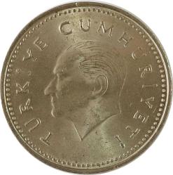 Türkiye Cumhuriyet 1992 Yılı 2500 Lira Tura'ya Göre Düz 7897