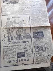 Cumhuriyet Gazetesi - 11 Mart 1956 - Ege Işığı Yazan Nadir Nadi Başmakale - Yunanistan Londra Elçisini Geri Çağırdı - Yunan Şehrinde Kanlı Nümayişler Oldu - Yunanistan'da İngiliz Dükkan Ve Müesseseleri Tecavüze Uğradı -  Firari Mahkum Mehmet Taşkesen Dün Sabah 8.30 da Gazetemize Gelerek Teslim Oldu - Yunanlılar Makarios'un Tevkifini Protesto Etti - Başvekil Adnan Menderes'in Reisliğinde Gizli Bir Toplantı - İngiliz Nazırı Selvyn Lloyd Bugün Geliyor - Çakırcalıyı Biz Öldürdük Anlatan Albay Rüştü Kobaş Yazan Yaşar Kemal Yazı Dizisi - Makarios'a Mektup Yazan Hasan Ali Yücel - Truman Avrupa Seyahatine Çıkıyor - Perihan Altındağ Sözeri Atlas Sinemasında - Firari Aşıklar Cebeci Sinemasında - Haftanın Şakaları Yazan Burhan - Kasımpaşa Dünkü Maçta Vefayı 2 1 Mağlup Etti Fotoğraf - Beşiktaş Beykoz Maçı - Türkiye Hollanda Ordu Maçı Bugün Oynanıyor - Fenerbahçe Sayı Rekoru Yaptı 108 67 - Vasco De Gama Geliyor Fotoğraf - Yugoslav Hakemi Erlih Geldi - Ziraat Bankası