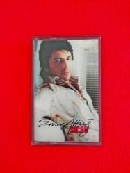 Emre Altuğ - 2003 - Sıcak - Müzik Kaset - Orijinal - Koleksiyon, Arşiv, Nostalji, Doğum Günü Hediyesi