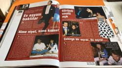 SOLE DERGİSİ -    NUR BATUR – VEDAT ALATON – İSHAK ALATON – LEYLA ALATON – PELİN AKAT – SIVA GEREDE – ÇAĞLA KÖKER – BANU GÜNGÖR – MUZI KARAATA – ÇİĞDEM KAYALI – SARAH FERGUSON – JOHNNY BRYAN – PRENS ANDREW – PRENS CHARLES – LADY DIANA – CHRIS HUTCHINS – CEM BOYNER – BİLGÜN SAZAK – KAYA BABAN – ELIZABETH JENSEN – ÜMİT HANIM – DOĞAN BOLAK – ORİT HANIM – VURAL DERELİ – SELMA BOLAK – AYDIN BOLAK – SEDEF BOZOK – ÖZLEM SAVAŞ – ATİK BERBEROĞLU – ŞEBNEM ÇAPA – AYŞE POLAT – ADNAN POLAT – BANU CAN – ALİ KOÇ – SERKAN YAZICI – AYŞEGÜL CİNİSLİ – FATOŞ YALIN – FİGEN ÇİFTÇİ – FAHİR BABAN – DİDO – AJDA PEKKAN – AYSUN KAYACI – AYLİN SELMA BOLAK – ÜMİT BOLAK – NİLÜFER GÖKAYDIN – MUHSİN GÖKAYDIN – DEREN TALU – DEFNE SAMYELİ – DERİN TALU - 178 SAYFA