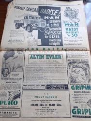 Cumhuriyet Gazetesi - 9 Kasım 1954 - Nasıl Yapsak Yazan Nadir Nadi Başmakale - Ankara'da Yapılacak Askeri Görüşmeler - Amerika Genelkurmay Başkanı Ve Bahriye Nazırı İle Amiral Mountbatten Geliyorlar - Malenkov'un Amerikan Milletine Bir Mesajı - Demokrat Parti Muhtar Seçimini Yüzde 80 Ekseriyetle Kazandı - Rus Avcıları Bir Amerikan Uçağını Düşürdüler - Kanadadan 59 Jet Uçağı Alacağız - 26 Harp Gemisi 100 Bin Dolara Satılıyor - Yarın Büyük Atatürk'ü Kaybettiğimiz Karagün - İstanbul'da 16992 Motorlu Vasıta Var - Şehir Meseleleri Yazan Burhan Felek Köşe Yazısı - Reşid Paşa'nın Heykelinin Dikilmesi İçin Bir Takrir - Artist Silvano Mangano Geliyor - Türkiye Mısır Milli Maçı - 57 Kilo Serbest Güreş Şampiyonu Mustafa Dağıstanlı Askerliğini Bitirdi - Şehir Tiyatrosu Dram Kısmında Beyaz Güvercin - Şen Ses Tiyatrosunda Fındık Kurdu Opereti - Korsanlar Adası Filmi Lale Ve Elhamra Sinemasında - Zoraki Diplomat Yazan Yakup Kadri Karaosmanoğlu Yazı Dizisi - Meşhur Aktör Marlon Brando'nun Sevdiği Kız