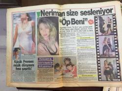 SABAH GAZETESİ ALTIN KASET DERGİ EKİ, 1987 - AJDA PEKKAN SAHNEYİ HİÇ SEVMEMİŞ - BÜLENT ERSOY'UN ERKEKLİK GÜNLERİ - FERDİ TAYFUR BANU ALKAN'A GICIK KAPMIŞ - BELÇİKALI MANKEN COŞKUN SABAH'I DAĞITTI - DOLLY DOTTS - NURDAN TORUN - İLHAN İREM, TV'YE KÜPEYLE ÇIKMANIN YOLUNU BULDU - NÜKHET DURU, BELKIS AKKALE, PATRONU SİBEL CAN'A FUAR İZNİ VERMEDİ - NECLA NAZIR, SEZEN AKSU - YILDIRIM GÜRSES, MIRELLE MATHIEU - BOY GEORGE - ŞARKICI NİLÜFER - FERDİ ÖZBEĞEN ALBÜM REKLAMI - NERİMAN ''ÖP BENİ'' ALBÜMÜ - TÜDANYA - CEM KARACA ALBÜM REKLAMI - TURGAY GÖÇEN, LADY DIANA'YA ARABESK DİNLETTİ - HALİL TAŞKIN ''NEDEN'' ALBÜM REKLAMI - SİBEL EGEMEN - DOĞAN CANKU, ALİ AŞKIN ALBÜM REKLAMI - NALAN ALTINÖRS - ESEN PLAK ALBÜM REKLAMLARI - BÜLENT ERSOY ÇOK GÜÇLÜ BİR ERKEKTİ - 16 SAYFA