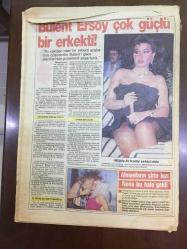 SABAH GAZETESİ ALTIN KASET DERGİ EKİ, 1987 - AJDA PEKKAN SAHNEYİ HİÇ SEVMEMİŞ - BÜLENT ERSOY'UN ERKEKLİK GÜNLERİ - FERDİ TAYFUR BANU ALKAN'A GICIK KAPMIŞ - BELÇİKALI MANKEN COŞKUN SABAH'I DAĞITTI - DOLLY DOTTS - NURDAN TORUN - İLHAN İREM, TV'YE KÜPEYLE ÇIKMANIN YOLUNU BULDU - NÜKHET DURU, BELKIS AKKALE, PATRONU SİBEL CAN'A FUAR İZNİ VERMEDİ - NECLA NAZIR, SEZEN AKSU - YILDIRIM GÜRSES, MIRELLE MATHIEU - BOY GEORGE - ŞARKICI NİLÜFER - FERDİ ÖZBEĞEN ALBÜM REKLAMI - NERİMAN ''ÖP BENİ'' ALBÜMÜ - TÜDANYA - CEM KARACA ALBÜM REKLAMI - TURGAY GÖÇEN, LADY DIANA'YA ARABESK DİNLETTİ - HALİL TAŞKIN ''NEDEN'' ALBÜM REKLAMI - SİBEL EGEMEN - DOĞAN CANKU, ALİ AŞKIN ALBÜM REKLAMI - NALAN ALTINÖRS - ESEN PLAK ALBÜM REKLAMLARI - BÜLENT ERSOY ÇOK GÜÇLÜ BİR ERKEKTİ - 16 SAYFA