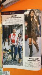 HELLO! DERGİSİ -  2-8 ARALIK 2009 - IVANKA TRUMP - ARZUHAN DOĞAN YALÇINDAĞ - HANZADE DOĞAN BOYNER - ALEV TÖRÜNER - TAYFUN DEVECİOĞLU - TANSA MERMERCI EKŞİOĞLU - MELİS BİRKAN - ASLI ÜSTÜNKAYA - RIHANNA - SHAKIRA - LADY GAGA - JANET JACKSON - MELISA ELİYEŞİL - OYA ECZACIBAŞI - ADNAN POLAT - TUNÇ ULUSOY - FİKRET OTYAM - FİLİZ OTYAM - HENRI BLIN - AYŞE SİPAHİOĞLU - FAZIL SAY - AHMET MİSBAH DEMİRCAN - MUAMMER GÜLER - AYŞEGÜL NALBANT - ARİF KOLKO - MESUT PARLAK - MUSTAFA KEFELİ - AHMET ÇALIK - AVNİ ÇELİK - İMAM ALTINBAŞ - YÜKSEL MERMER - YALÇIN AYAYDIN - AHMET NAZİF ZORLU - MEVLÜT ASLAN - HÜLYA AVŞAR - ZEHRA AVŞAR - EBRU ŞALLI TAN - ALİ TANRIVERDİ - LALE TANRIVERDİ - DUYGU AKBUDAK - IVANKA TRUMP TRUMP TOWERS İSTANBUL AÇILIŞINDA IŞILDADI - TANSA MERMERCI EKŞİOĞLU 2009’UN YÜKSELEN YILDIZI OLARAK ÖNE ÇIKTI - MELİS BİRKAN: “ÜNLÜ OLDUKTAN SONRA HİÇBİR ŞEY DEĞİŞMEDİ” - 37. AMERİKAN MÜZİK ÖDÜLLERİ’NDE RIHANNA, SHAKIRA, LADY GAGA VE JANET JACKSON’DAN UNUTULMAZ PERFORMANSLAR - 146 SAYFA