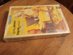 Küçük Aptalın Büyük Dünyası - Pucca Günlük 1. Kitap