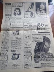 Cumhuriyet Gazetesi - 12 Ekim 1948 - Neyin Merakı Yazan Nadir Nadi Başmakale - Batılı Devletler Berlin İşinde Aracı İstemiyorlar - Yeni Bir Dünya Harbinin Önüne Nasıl Geçilir - Demokrat Parti'nin Bolu Mitingi Yağmurdan Yapılamadı - Kudüs Türk Konsolosluğu Ali Düşen Mermi - İstanbul Milletvekilliğine 24 Kişi Namzed - Roma'da Faşist Şarkıları - Başbakan Hasan Saka'nın Elazığ'da Yaptığı Vaid - Turizm Faaliyetimize Dair Bir Turistin Acı Tenkitleri - Esir Kız Filmi Kurban Bayramı Şerefine Sümer Sinemasında -  Hacı Murat Geliyor Yarın İpek Sinemasında - Evet Zavallı İstanbul Yazan Falih Rıfkı Atay - Dar Yol Yazan Peride Celal Yazı Dizisi - Ağır Bir Muamele Yazan Burhan Felek - 1948 1949 Yunus Nadi Mükafatı Atatürk'e Ait Bir Hatıra - Muammer Karaca Opereti Maksimde Murat Reis - 3 Ahbap Çavuşlar Saray Sinemasında - Müzeyyen Senar Işıl Hakkı Derman Ve Perihan Altındağ Sözeri Turkuazda - Tuzla İçmeleri - Bugünkü Radyo Programı - İstanbul Belediyesi Şehir TiyatrolarıProgramı