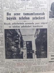 Cumhuriyet Gazetesi - 24 Eylül 1948 - Ne Milletler Yazan Nadir Nadi Başmakale - Marshall'ın Dün Paris'te Söylediği Mühim Nutuk - Romanya'nın Bize Verdiği Notanın Esrarlı İçyüzü - Gelecek Yıl Açılacak Hastaneler - Bu Sene Tamamlanacak Büyük Telefon Şebekesi - Binicilerimiz Şerefine Verilen Çay Fotoğraf - Millet Partisinin Uşak Mitingi - Denizcilik Tarihimizden Altın Sahifeler Yazan Abidin Daver - Dar Yol Yazan Peride Celal Yazı Dizisi - Dostluk Ve Düşmanlık Yazan Burhan Felek Köşe Yazısı - Yıldız Sarayında Operalar Nasıl Hazırlanırdı Yazan Metin Toker - 1948 1949 Yunus Nadi Mükafatı Atatürk'e Ait Bir Hatıra - Türkiye İş Bankası - Bugünkü Radyo Programı - Mediator Kibar Alemin Radyosu - Etibank - Parker 51 Dolma Kalem - Mualla Gökçay Zehra Bilir Dümbüllü Kumpanyası Ve Perihan Altındağ Yenikapı M. Çakır Gazinosunda - Boem Bu Akşam Açılıyor