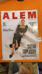 ALEM DERGİSİ - 25 EYLÜL 2019 -  EMİR BAHADIR – SUZAN TOPLUSOY – SILVIA VENTURINI FENDI – PINAR SABANCI – RÜKEN MIZRAKLI – FÜSUN KURAN – EBRU CINEK – CHENG LU – DENİZ ÜLKE ARIBOĞAN – BERNA SAĞLAM NAİPOĞLU – BÜLENT BİNGÖL – FÜGEN BİNGÖL – SELDA TAŞA – AYKUT GÜREL – SENEM ÇAPA – BELGİN AKSOY – MUSTAFA AKSOY – SEVDA AKSOY – BAHRİ GENÇ – TÜLİN ONAT – BEDRİ BAYKAM – GÖKSEL GÜLENSOY – DENİZHA ÖZER – ÇAĞLA ŞIKEL – ÖMÜR TEKELİ – BİLGEHAN AYDIN – WILMA ELLES – ERKAN CAN – BANU ZORLU – VERA AYDIN – PINAR YAR GÖVSA – TUĞRUL GÖVSA – ROBERT JOBSON – HARRY (PRENS) – MEGHAN (SUSSEX DÜŞESİ) – ARCHIE MOUNTBATTEN-WINDSOR – ROD STEWART – PENNY STEWART – ÇİÇEK VARUY – NAZ KORAL - EMİR BAHADIR'IN YENİ İSTANBUL EVİ – SUZAN TOPLUSOY’LA DEĞİŞİMİN İZİNDE – FENDI 2020 YAZ KOLEKSİYONU – SOKAKLAR & STİLLER – PINAR SABANCI BEBEK’TE – MOONCAKE FESTİVALİ: SHANG PALACE İSTANBUL – EBRU CİNEK’TEN ASTROLOJİK YORUMLAR – BATMAN 80 YAŞINDA – “ŞADAN HANIM VE DİĞER HİKAYELER” ALZHEİMER SERGİSİ – ÇAĞLA ŞIKEL - 162 SAYFA