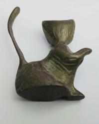 Letonya, Vintage Pirinç/Bronz Kedi Temalı Yüzük Tutucu. 2013. (5×6,5 mm/ 82,43 gr.)