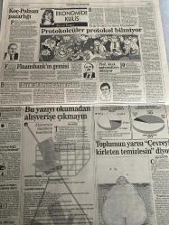 SABAH EKONOMİ GAZETESİ SABAH DOĞUM GÜNÜ GAZETESİ - 13 HAZİRAN 1992 - Aral, Şeker Fabrikaları’nı dava ediyor-Bakan Oral: Tekel’e zam yok-Tekstilde meydan okuyacağız-Bayram fıkrası-Asil Nadir’den 3 kuruşluk teklif-Fransızlar bizi çok sevdi-Arefe günü çıkagelen icra, Halit Narin’in bayramını berbat etti-Atilla Dişbudak-Halit Narin-Zordaki Nasaş’a milyarlık basketçi-Ercan İnan-İstanbul’da yeni bir konut seferberliği-Bayram Başaran-Elginkan’ın “El”i ile Bosch’un “Bo”su birleşti-Özbekistan altınlarını saklayacak-Mehmet Çetingüleç-Nissan, Altima ile iddialı-Enflasyonu etkileyen faktörler-Kastelli’ye Borsa’nın kapıları kapalı-Ersan İnan-Tahvile hareket gözüküyor-Paris’te bir borsa, Paris kadar güzel-Borsa’daki para birden bollaştı-Mevduat kısa vadeyi seviyor-Mehmet Çetingüleç-Borsa’da işlemler derinlik kazanıyor-Aracı kurumların Borsa’ya bakışı-Saadettin Ateş-Umutlu bir mola-Dikkat telefonunuz dinleniyor-Adnan Hoca’nın korkusu “Kızıl İmam”-Dadı kılıklı güzel canavar-Şelale Kadak-Turan Erol