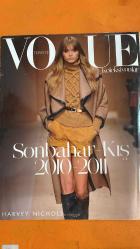 VOGUE DERGİSİ-  SONBAHAR KIŞ 2010-2011 – SEDA DOMANİÇ – ÖZGE SARIKADILAR – ANDREW FOXALL – IAIN FOXALL – ÖZGÜR ÖZDOĞAN – ELİF EREN – EŞREF ŞENGENÇ – ASHLEY LUMB – ALİ AKYÜZ – ZEYNEP YAPAR – NAZ BİLEYDİ – GÖZDE ATAKOĞLU – ECE CANDAN – SEVGİ ZEYNEP ZARBUN – HÜNER ALDEMİR – ZEYNEP ÖZDEMİR – MEHVES TURFAN – BANU ACAR – MARC JACOBS – BRIGITTE BARDOT – EMMANUELLE ALT – GIOVANNA BATTAGLIA – SASHA PIVOVAROVA – ANNA DELLO RUSSO – LEIGH LEZARK – VICTORIA BECKHAM – KIM WESTON ARNOLD - SONBAHAR KIŞ 2010 2011 KOLEKSİYONLARI — MODA HAFTALARINDAN ÖNE ÇIKAN TRENDLER — 1950’LERİN FEMİNEN STİLİ — VE TANRI KADINI YARATTI — PALETTE KIRMIZI VE MOR — KİLİT PARÇA: PELERİN — KÜRK DETAYI HER YERDE — ŞAPKALARIN YÜKSELİŞİ — DİZ ÜSTÜ ÇORAPLAR GERİ DÖNÜYOR — HAYVAN DESENLERİNİN YÜKSELİŞİ — METALİK PARLAKLIKLAR — PAYETLERİN GÜNDÜZE TAŞINMASI — PLATFORM VE KALIN TOPUKLAR — DERİ ELDİVENLER VE 60’LAR ESİNTİSİ - 146 SAYFA