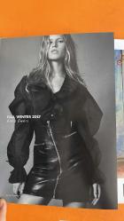 VOGUE DERGİSİ-  EYLÜL 2017 – ALARA KOÇİBEY – ARZU SABANCI – BAŞAK DİZER – BURCU ESMERSOY – ESRA OFLAZ – NEBAHAT ÇEHRE – SEDA DOMANİÇ – CANAN – TOM ODELL – ŞİRİN EDİGER – CELINE DION – VERDA ALATON – AYŞEGÜL DEMİRHAN – JACKSON POLLOCK – WILLEM DE KOONING – ROBERT MOTHERWELL – ANDREAS KRONTHALER – PIET MONDRIAN – RAF SIMONS – CEDRIC CHARLIER – ROKSANDA – LAURA KIM – FERNANDO GARCIA – PETER COPPING – BRIE LARSON – LADY GAGA – SELENA GOMEZ – MARGOT ROBBIE – BERİL TÜRKMEN – SARA BELTRAN – ZEYNEP YAPAR – FRANCIS BACON – GEORGE KEBUR - MODADA BÜYÜK SEZON AÇILIŞI — EN VOGUE SANAT EĞLENCE SEÇKİSİ — İKİNCİ ŞANS — ANKA KUŞU’NDAN MESAJ VAR — ROMANTİK SERSERİ — YENİ FAVORİLER — BAŞLANGIÇ MENÜSÜ — SÜPER BABAANNE - 386 SAYFA