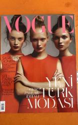 VOGUE DERGİSİ-  AĞUSTOS 2011 – SATOSHI SAIKUSA – ARZU KAPROL – METİN ÖNER – AHMET POLAT – EGLE JEZEPCIKAITE – NEVRİYE YILMAZ – MİNE KASAPOĞLU PUHRER – SARAH BURTON – DREE HEMINGWAY – JON KORTAJARENA – RACHEL WEISZ – LEIGHTON MEESTER – RICCARDO TISCI – GIAMBATTISTA VALLI – GILES DEACON – KIM WESTON ARNOLD – CECIL BEATON – ANNIE LENNOX – TALI LENNOX – YAPRAK ARAS – SINEM HAYDAROĞLU – BERFİN GÜLBAHÇE – KORAL SAGULAR – ZAFER ÖZDEN – ÇİSEM ODABAŞI – GÖKAY ÇETİN – MEHTAP – YAMAN GÖNEN - HANDE GÜLŞEN – DUYGU GÜLŞEN – RAISA SASON – VANESSA SASON – AJDA PEKKAN – DENİZ ZORLU – GÖNÜL YAZAR – BEHİYE AKSOY – FUNDA GÜNGÖR – HÜLYA YİĞİTALP – TURGUT ÖZAL – YILDIRIM MAYRUK - 242 SAYFA