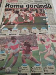 FOTOSPOR GAZETESİ - DOĞUM GÜNÜ GAZETESİ-25 Ekim 1989-Turgut Özal-Kenan Evren-Veselinoviç-Herbert Held-Gordon Milne-Özarslan-İnönü-Ziya Demirel-Denktas-Süleyman Ateş-Tanju Çolak-Alpaslan Eratlı-Osman Denizci-Nurul Öztekin-Tunç Tectemer-Ahmet Çetin-Halit Kıvanç-Derya Saraçoğlu-Ahmet Ceyhan-Turgay Karabulak-Engin Özerhun-Yiğiter Uluğ-Kenan Ererçtingöz-Rıdvan Dilmen-Feyyaz Uçar-Jupp Derwall-Ercan Taner-Herbert Neumann-Hickersberger-Evire çevire yendik-Biz bu Avusturya’yı yeneriz-Gözlerim yaşardı-Sovyetler’i de yenin-Son yılların en iyi futbolu-Ezerek yendik işte-Milli Takım’a bravo-Altın çocuklar-Ne işimiz var Londra’da-Bizim işimiz Viyana’da-Yine tarih yazdık-Rıdvan’ı Tanju sandılar-Bu zafer yakıştı-Büyükler büyük oynar-Galatasaray’ın gücü yetmedi-Eczacı idmanı 3-0-Saray avantajlı-Fotospor Tanı’yı da yendi-Efes Pilsen fırtına gibi-Ridvan: Verdiğim sözü tuttum-Risk zafer getirdi-Bu çocuklar Roma’ya gider