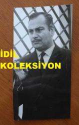 YEŞİLÇAM'IN USTA OYUNCUSU REHA YURDAKUL'UN ORİJİNAL FOTOĞRAFI - 17 x 8,5 cm EBADINDA - REHA YUDAKUL 1960'LARDA BİR FİLMDE TAKIM ELBİSESİYLE