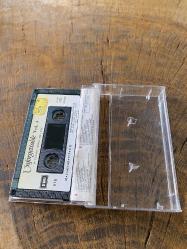 UNFORGETTABLE VOL. 4 - 19 CLASSIC SONGS OF LOVE - KASET