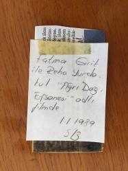 YEŞİLÇAM'IN USTA OYUNCUSU REHA YURDAKUL'UN DERGİDEN KESİLME MİNİ BOY FOTOĞRAFI - 8 x 4 cm EBADINDA - ''AĞRI DAĞI EFSANESİ'' FİLMİ, REHA YURDAKUL, FATMA GİRİK ve HAKAN BALAMİR