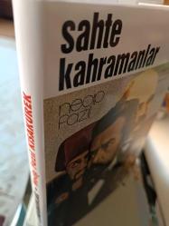 Sahte Kahramanlar (Ciltli Şömizli Kültür Bakanlığı Özel Baskı)