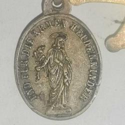 HRİSTİYANLIK TEMALI KOLYE UCU 3 CM CİVARI HAC