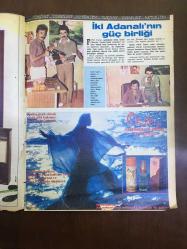 Ses Haftalık Aktüalite Sinema Tiyatro Müzik ve Gençlik Mecmuası Dergisi (SADECE 4 SAYFADIR)  - 17 EYLÜL 1983 - KAPAK: NÜKHET DURU - BELLİSSİMA PARFÜM 80'LER REKLAMI - İKİ ADANALI'NIN GÜÇ BİRLİĞİ, FERDİ TAYFUR, AHMET SELÇUK İLKAN - ELİDOR ŞAMPUAN 1980'LER REKLAMI - 4 SAYFA