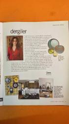 INSTYLE HOME DERGİSİ - DONATELLA VERSACE – SERKAN ALTUNORAK – AYŞENUR AKSOY – FATİH AKSOY – OLIVIA WILDE – DEMET KUTLUAY – SERRA ERENER – DENİZ AKGÜLLÜ OMAY – ZAC POSEN – YAZ KUTLUAY – DEFNE SAMYELİ TALU – ESİN MARAŞLIOĞLU – RAŞİT KARAASLAN - GÖSTERİŞLİ, MİNİMAL VE NATÜREL BANYO STİLLERİ – DONATELLA VERSACE’NİN MİLANO’DAKİ EVİ – DERİ MOBİLYA VE AKSESUARLARLA DEKORASYON – EVDE MÜZİK SİSTEMİ KURMANIN İNCELİKLERİ – STUDIO NOMMO İLE “AYDEDE’DEN HİKAYELER” STİCKER SERİSİ – YAZBÜKEY MARKASI VE AKSESUAR TASARIMLARI – MAMA: RUMELİ HİSARI’NDA YENİ BİR MEKAN – AUTOBAN MİMARLIK’TAN LATİN SICAKLIĞINDA DEKOR – RAŞİT KARAASLAN’DAN “SİNİ” SEHPA TASARIMI – VINTAGE DÖNEMİ ELEKTRİK SÜPÜRGELERİ – HAYVAN FİGÜRLERİYLE MASALSI TASARIMLAR – İKİ FARKLI BÜTÇEYLE ÇALIŞMA KÖŞELERİ – ZİGON SEHPALAR, VARAKLI OBJELER, AYNALAR, ABAJURLAR -      -  210 SAYFA