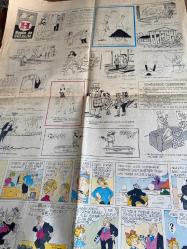 HÜRRİYET GAZETESİ HÜRRİYET PAZAR EXTRA 2 GAZETESİ DOĞUM GÜNÜ GAZETESİ - 7 AĞUSTOS 1966 - Bizimkiler - Fatoş - Güngörmüşler - Kemal Bisalman - Brigitte Bardot - Sylvie Vartan - Barbara Neals - Sophie Lamiral - Nicole Grasser - Bataille - Sizde kalp var mı - Bu sıcakla çalışamıyorum - İyi bir şoför müsünüz - Direksiyonu tutuşunuz karakterinizi açıklıyor - Bacağınıza bakan var beş tavsiye - Aşk ancak üç ay yaşar - Her zerremde hayatın sarhoşluğunu - Pazardan dinlenmek güzelliğinizin ömrünü artırıyor - El yazısı hastalığı ortaya koyuyor - Dizlerin görünmesi çirkin mi - Garip bir arkadaşlık - 70 bin liralık mücevherler - Beş ayrı biçimde gözlerinizin şekli - Hanımlar erkek gözü her an üstünüzde - Bebekler ana kucağından baba kucağına geçti - Bir insanın gözleri ruhunun aynasıdır - Parasıız pulsuz yaşanır ama Johnny’siz asla - Lükse bayılıyorum her şeyin en güzelini en pahalısını istiyorum