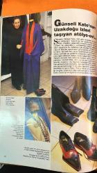 VİZYON DERGİSİ - OCAK 2000 - HÜLYA AVŞAR – ESİN MARAŞLIOĞLU – AYŞE ARMAN – KEZBAN HATEMİ – SEDEF YILMABAŞAR – NESRİN TOPKAPI – KARL LAGERFELD – MAZHAR ALANSON – EBRU – ELA CİNDORUK – NAZAN PAK – BEHİÇ AK – ERDAĞ AKSEL – ANI ÇELİK AREVYAN – SELDA ASAL – GÖKHAN AVCIOĞLU – ELİF AYİTER – YILMAZ AYSAN – AYŞE BİRSEL – SELİN BİRSEL – CANAN BOZBAĞ – SELÇUK DEMİREL – OSMAN DİNÇ – İSMET DOĞAN – ALİ EBUZZİYA – İNCİ EVİNER – CENGİZ KABAOĞLU – GÜLSÜN KARAMUSTAFA – SERHAT KİRAZ – KOMET – DEFNE KOZ – MURAT MOROVA – AZİZ SARIYER – NEVZAT SAYIN – REŞİT SOLEY – HALİL TENGER – CANAN TOLON – FERDA ÜNSAL – KEMAL EĞRİ – CEM BOYNER - MODADA MEVSİMİN ÖNCÜLERİ – İSTANBUL'DA YİYECEK-İÇECEKTE EN İYİ 100 – CHANEL – CHRONOSWISS – BERTOLUCCI – DERISHOW – DKNY – CALVIN KLEIN – PENTI WORLD – SHEBA KNITWEAR – YAKUP-2 – BEYOĞLU EMEK SİNEMASI – ALO GARANTİ – EUROVISION – TASARIM KÜLTÜRÜ VE YÖNETİMİ – BORUSAN SANAT GALERİSİ – ANTİK PALACE – MEISSEN – ANTİK&SANAT – ART-IST – QUICKSLIVER KIŞ FESTİVALİ – 138 SAYFA