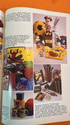 VİZYON DERGİSİ - OCAK 1998 - MEHMET ALİ ERBİL – LINDA ACIMAN – ZOZO TOLEDO – ÜLKER MELEK – LEYLA AR – ZEYNEP YARSUVAT – AYŞE ORBEK – ZEYNEP ORBEK – SEMRA AK – SEDA AK – ELI ACIMAN – LALE NİŞANCI – ANJEL ACIMAN – GÜLER SABANCI – MÜJDE AR – MERAL KAZMA – ZEYNEP FADILLIOĞLU – AYŞE KÜFLÜ – MEHMET YAMAN – CANAN ÇELİK – NESLİHAN UP – MİNE VERDİ – BÜLENT VERDİ – ATİLLA TÜRKMEN – AYTÜL TÜRKMEN – DEFNE SAMYELİ – EREN TALU – JAKE DONAGE BESONINGE – DEMET EGELİ – SELİM EGELİ – JÜLİDE SADIKOĞLU – KAHRAMAN SADIKOĞLU – FEYZA HAS – METE HAS – NAZLI ILICAK – SEDAT ALOĞLU - TAKI TASARIM SERGİSİ – MAX BRASSERIE – VIZYON OCAK 1998 – FUTBOL TOPU – PELUŞ BUGGS BUNNY – TWEETY ANAHTARLIK – SNOOPY ÇANTA – BBC ENGLISH SÖZLÜK – KEITH HARING MOUSE PAD – PETER LINDBERGH 1998 TAKVİMİ – DERİ AJANDA – KANDINSKY TELEFON FİHRİSTİ – MARKS & SPENCER İÇ GİYİM ÜRÜNLERİ – 146 SAYFA