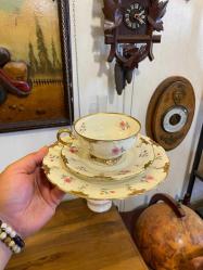 Antika damgalı fincan