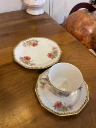 Antika damgalı fincan