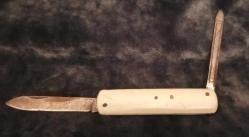 Ç.003 ESKİ BAKALİT MALZEMEDEN ÜRETİLMİŞ ÇAKI