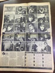 SAKLAMBAÇ GAZETESİ, 31 TEMMUZ 1969 (2 SAYFA, TEK YAPRAK) - EVLATLARI UĞRUNA GENÇLİĞİNİ FEDA EDEN ANNE ŞORAY ANLATIYOR, ''KIZLARIMIN İÇ YÜZÜ'' TÜRKAN ŞORAY, NAZAN ŞORAY - BİR FİLMDE JAPON GÜREŞİ YAPARKEN AYHAN IŞIK'IN SAĞ BİLEĞİ KIRILDI - FAHRİ ATABEY HÜKÜMETE BAŞ KALDIRDI - TURİSTİK EĞLENCE YERLERİNİN KONTROLÜ BELEDİYEDEN ALINAMAZ - İKİ BAKAN BİLGEHAN ve BİLGİÇ BAŞBAŞA İSTANBUL GECELERİNİN TADINI ÇIKARDILAR - HÜMEYRA PLAK REKLAMI - İNTİKAM YILLARI FOTO ROMANI