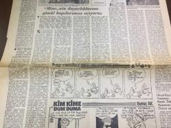 CUMHURİYET GAZETESİ, 7 OCAK1983 (2 SAYFA, TEK YAPRAK) - (AÇIKLAMAYI OKUYUNUZ) - TÜRKAN ŞORAY, CİHAN ÜNAL, HÜMEYRA, ''MİNE'' FİLMİ, ATIF YILMAZ - İMPARATOR FİLMİ, MARK HAMILL - KİM KİME DUM DUMA, BEHİÇ AK - DURGUNLUKTAN ÇIKIŞ UMUTLARI ABD'YE BAĞLANDI, BATI EKONOMİLERİNDE, 1982'DEN DAHA İYİ BİR 1983 BEKLENİYOR - OSMANLI BANKASI'NIN TÜRK ORTAKLARA DEVRİNDE ANLAŞMAZLIK ÇIKTIĞI ÖNE SÜRÜLDÜ