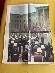 İsmet İnönü'nün  Vefat haberi'' Gazeteleri