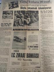 HÜRRİYET GAZETESİ HÜRRİYET PAZAR EXTRA 2 GAZETESİ DOĞUM GÜNÜ GAZETESİ  - 21 MART 1966 - Bizimkiler - Fatoş - Güngörmüşler - Kemal Bisalman -Giovanni Arpino-P. Clervel-Robert Lebeck-Böyle yaşamak istemiyoruz-Anne karnındaki bebek sesleri işitir bağırır ve ülkesini belli eder-10 yaşındaki çocuklar Manastırı’nı gezdim-Kurulduğu günden beri cayır cayır yanan şehir-Onlar için artık bir dış âlem yok