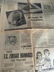 HÜRRİYET GAZETESİ HÜRRİYET PAZAR EXTRA 2 GAZETESİ DOĞUM GÜNÜ GAZETESİ  - 13 MART 1966 - Bizimkiler - Fatoş - Güngörmüşler - Kemal Bisalman -Marc Perret - P. Rosset - Chevalier - Thibaut - Yasef Nassi - Sigara öldürüyor - Hapise girip çıkmış adama kim iş verir - Aşk rüyaları sizi korkutmasın - Sigara içmeyen bir insan neler kazanır - Sigara içen insanda şişmanlık tehlikesi oluşur - Sigara içen insanlar ne gibi bedeller öder - Tanınmış Fransız doktoru Thibaut’un yaptığı tıbbi inceleme ve açıklama - Bir serseri ile yapılan röportaj - Evli insanların gördüğü aşk rüyaları bir sadakatsizliğin delili olur mu - Tarihin bir yaprağı - Yasef Nassi nasıl Kıbrıs Kralı oldu