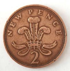 1975 İNGİLTERE BİRLEŞİK KRALLIK KRALİÇE II. ELİZABETH 2 (NEW) PENCE (İNGİLİZ STERLİNİ) ORİJİNAL MADENİ PARASI K1XXX2 ÇOK ÇOK NADİR