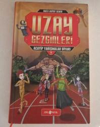 UZAY GEZGİNLERİ - ACAYİP YARIŞMALAR DİYARI 3 (Ciltli)