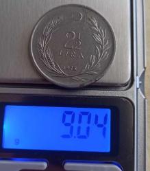 2,5 lira , 2.5 lira , 2 1/2 lira , 2½ lira , 2 buçuk lira ,  İki buçuk lira 1975